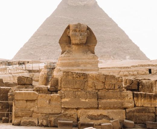 cairo top tours to Giza pyramids egyption museum and bazaar